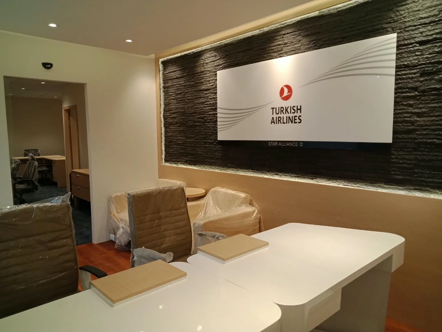 Turkish Airlines Bali interior office 1